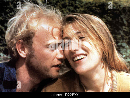 Vergiss Mich Oublie-Moi Eric (Laurent Grevill), Nathalie (Valeria Bruni Tedeschi) *** Caption locale *** 1994 -- Foto Stock