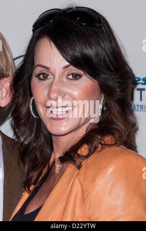 Nadia Comaneci ad una apparizione pubblica per oro incontra il Golden Celebration di Hollywood e lo Sporting Industries, nuova ammiraglia Equinox, Los Angeles, CA 12 gennaio 2013. Foto di: Emiley Schweich/Everett raccolta/Alamy Live News Foto Stock