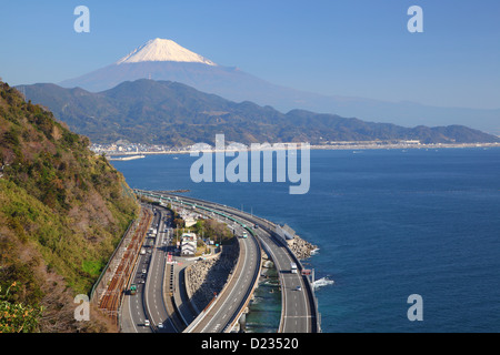 Mt. Fuji e Tomei Expressway, Shizuoka, Giappone Foto Stock