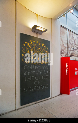 Il Ruskin Gallery placca a muro, Millennium Gallery, Sheffield Foto Stock