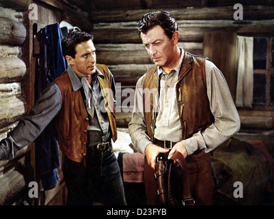 Vom Teufel Geritten SADDLE VENTO John Cassavetes, Robert Taylor Ex-Revolverheld Steve Sinclair (Robert Taylor,r) lebt Foto Stock