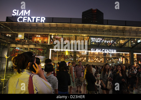 Il Siam Center shopping mall nuovo rimodellare , Thailandia del primo centro commerciale, costruito 40 anni fa, completare rimodellare a 11 jan 2013 Foto Stock