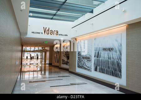 Bellissima vista del Il Vdara Hotel and Spa si trova nel centro della città di Las Vegas. Foto Stock