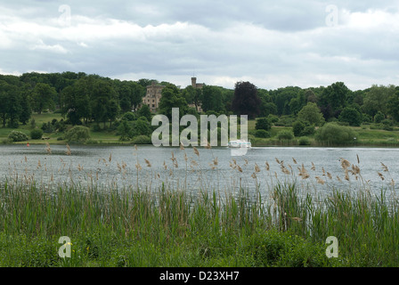 Potsdam, Germania, guardare a Babelsberg Palazzo della Havel Foto Stock