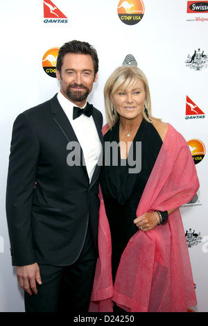 Attore Hugh Jackman e la moglie, attrice Deborra-Lee Furness frequentare il G'Day USA Los Angeles Black Tie Gala presso l'hotel JW Marriott a Los Angeles, Stati Uniti d'America, il 12 gennaio 2013. Foto: Hubert Boesl/dpa Foto Stock