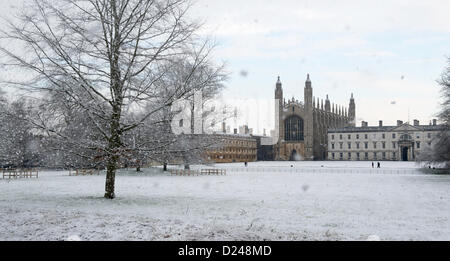 Cambridge, Regno Unito. 14 gennaio 2013. Vista di Kings collage Cambridge Regno Unito nella neve oggi. Credito: JAMES LINSELL-CLARK / Alamy Live News Foto Stock