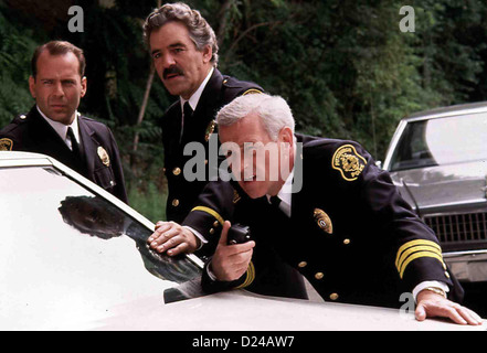 Toedliche Naehe una distanza impressionante Bruce Willis, Dennis Farina, John Mahoney Mit seinem Onkel Nick Detillo (Dennis Farina,m) Foto Stock