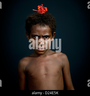 Da ragazzo Langania Village, Nuova Irlanda Isola, Papua Nuova Guinea Foto Stock