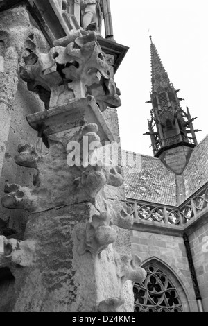 KOSICE - Gennaio 3: dettagli dalla facciata gotica di Santa Elisabetta cattedrale gotica su Gennaio 3, 2013 a Kosice, la Slovacchia. Foto Stock