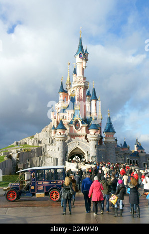 Sleeping Beauty Castle a Disneyland Parigi, Francia Foto Stock