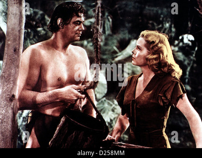 Tarzan und die Amazonen Tarzan Amazzoni Johnny Weissmüller, Brenda Joyce Um einen geheimnisvollen Goldschatz der Foto Stock