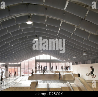 Zap" Ados Skatepark, Calais, Francia. Architetto: Bang architetti, 2011. Foto Stock