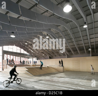 Zap" Ados Skatepark, Calais, Francia. Architetto: Bang architetti, 2011. Foto Stock