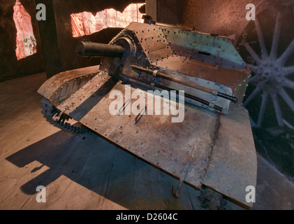 Il polacco TKS tankette, utilizzato nel 1939 Campagna in settembre, Oskar Schindler's Fabbrica e Museo a Cracovia, Polonia Foto Stock