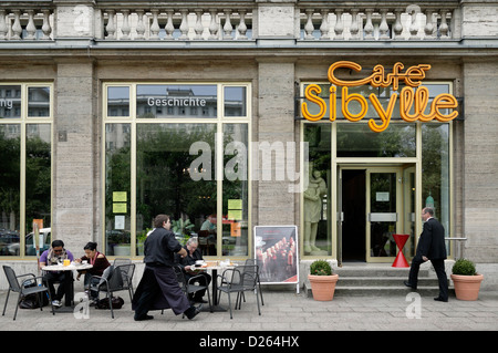 Berlino, Germania, Cafe Sibylle presso la Karl-Marx-Allee Foto Stock