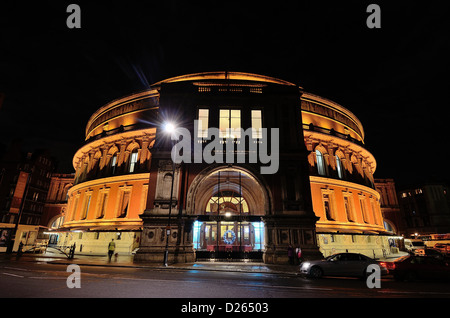 Esterno della Royal Albert Hall, Kensington di notte Foto Stock