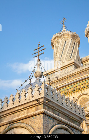Cattedrale vescovile di Curtea de Arges è uno dei più importanti esempi di architettura religiosa in Romania Foto Stock
