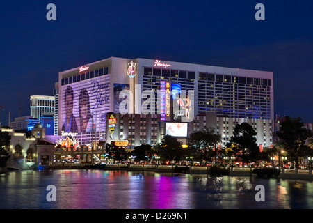 Flamingo hotel e casino di Las Vegas Blvd. di notte-Las Vegas, Nevada, USA. Foto Stock