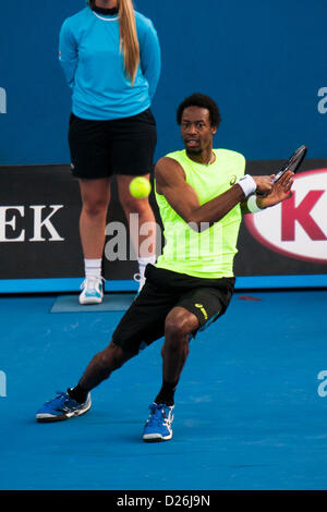 Melbourne, Australia. Il 15 gennaio 2013. Gael Monfils durante il giorno 2 dell'Australian Open di Tennis Grand Slam event al Melbourne Park di Melbourne in Australia. Foto Stock