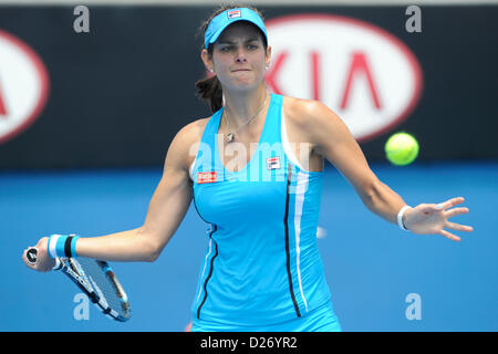 Melbourne, Australia. 16 gennaio 2013. Julia Goerges di Germania restituisce un colpo nella sua partita il giorno tre dell'Australian Open di Melbourne Park. Foto Stock