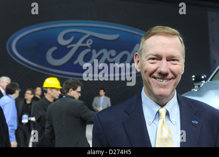 CEO di Ford Motor Company svela la Ford ATLAS Concept sulla seconda giornata della stampa al North American International Auto Show (NAIAS) a Detroit, STATI UNITI D'AMERICA, 15 gennaio 2013. NAIAS aperto ufficialmente il 14 gennaio 2013 per la stampa e i concessionari ed è aperto per il pubblico in generale dal 19 gennaio al 27 gennaio 2013. Foto: ULI DECK Foto Stock