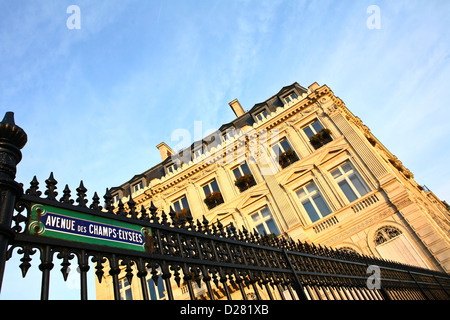 Parigi sugli Champs elyseee Foto Stock