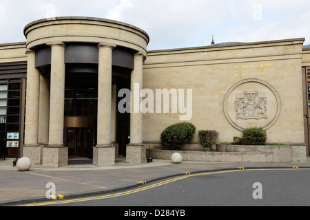 Glasgow High Court of Justiciary ingresso pubblico su Mart Street a Glasgow, visto da Jocelyn Square, Scozia, Regno Unito Foto Stock