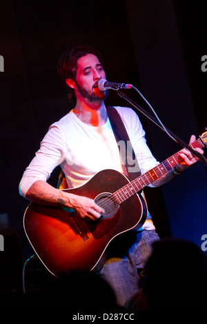 Novembre 27, 2012 - Salumeria della Musica di Milano, Italia - il cantante-cantautore Ryan Bingham live a Milano Foto Stock