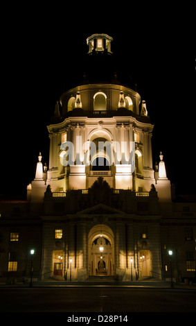 Pasadena City Hall di notte Foto Stock