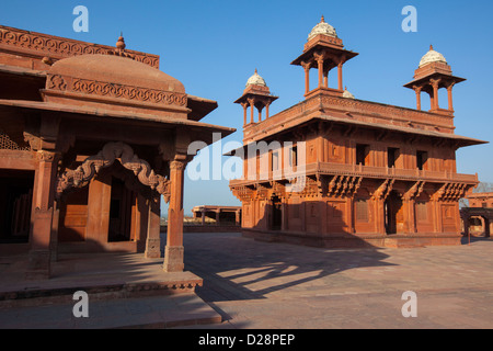 Diwan-i-Khas nel complesso del palazzo a Fatehpur Sikri in Uttar Pradesh India Foto Stock