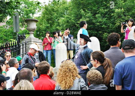 Tour guidato lungo il Freedom Trail, Boston, Massachusetts, STATI UNITI D'AMERICA Foto Stock