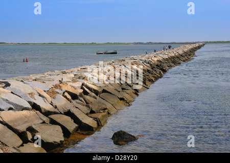 Interruttore d'onda jetty di Cape Cod, Massachusetts, STATI UNITI D'AMERICA Foto Stock