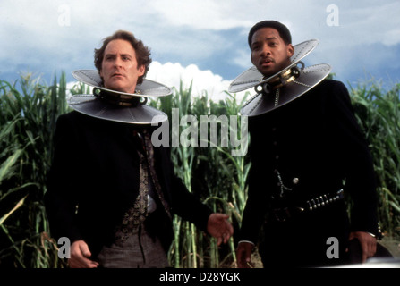 Wild Wild West Wild Wild West Artemus Gordon (Kevin Kline), James West (Will Smith) *** Caption locale *** 1999 Warner Foto Stock