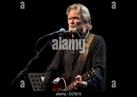 A 76 anni, Kris Kristofferson presenta il suo nuovo album 'feeling' mortale al Teatro Franco Parenti, Milano 26 Novembre 2012 Foto Stock