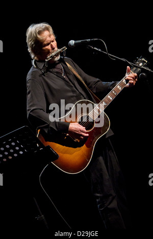 A 76 anni, Kris Kristofferson presenta il suo nuovo album 'feeling' mortale al Teatro Franco Parenti, Milano 26 Novembre 2012 Foto Stock