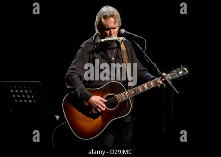 A 76 anni, Kris Kristofferson presenta il suo nuovo album 'feeling' mortale al Teatro Franco Parenti, Milano 26 Novembre 2012 Foto Stock