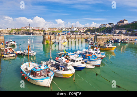 Barche da pesca ormeggiate nel porto, Newquay, Cornwall, Inghilterra, GB, Regno Unito e Unione europea, Europa Foto Stock