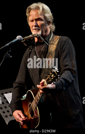 A 76 anni, Kris Kristofferson presenta il suo nuovo album 'feeling' mortale al Teatro Franco Parenti, Milano 26 Novembre 2012 Foto Stock