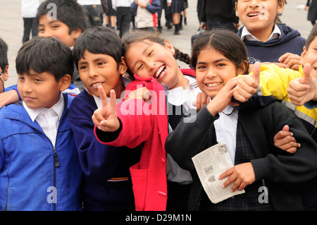 Gli studenti delle scuole medie, Lima, Peru Foto Stock