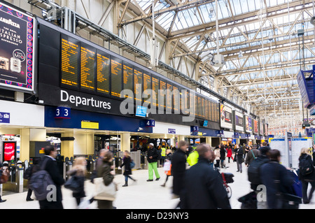 La stazione di Waterloo, London, England, Regno Unito Foto Stock
