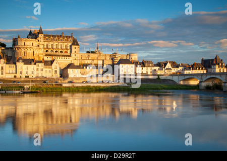 Chateau d'Amboise sopra il fiume Loira, Amboise, Centre Francia Foto Stock