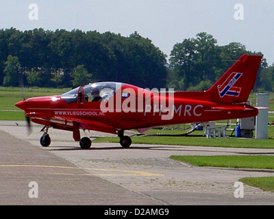 Aviazione Teuge BV GENERAL AVIA F-22C Pinguino Sprint, PH-MRC (CN 008), Deventer - Teuge (EHTE) Foto Stock