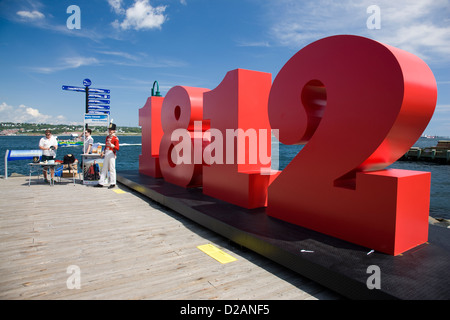 Giant letters 1812 per commemorare il duecentesimo anniversario della guerra del 1812 a Halifax, Nova Scotia Foto Stock