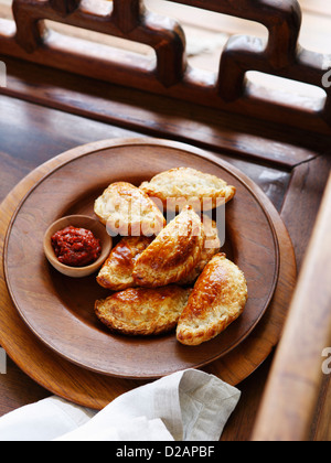 Piatto di pasta di curry con salsa di immersione Foto Stock