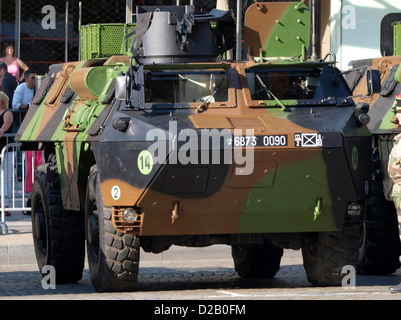 VAB 4x4 francese parata militare Champs Elysees Foto Stock