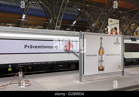 Leipzig, Germania, Praeventionszug in Leipzig Hauptbahnhof Foto Stock