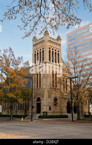 Dettaglio con la torre della cattedrale chiesa dell'avvento di Birmingham, Alabama, Stati Uniti d'America, America del Nord Foto Stock