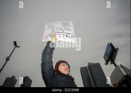 Vendita al dettaglio la protesta dei lavoratori solo in tempi di manodopera Foto Stock