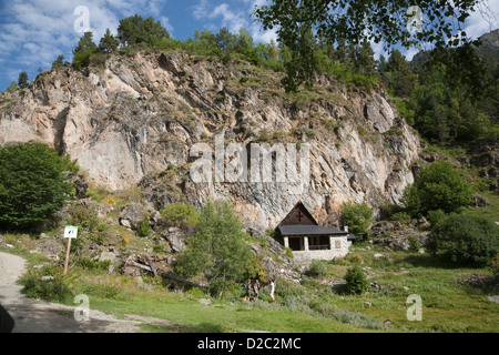 Ermita de Sant Maurici a Estany de Sant Maurici, Aigüestortes i Estany de Sant Maurici National Park - Lleida, Cataolina, Spagna Foto Stock