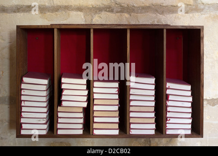 Inno di libri al collegiale di Notre-dame d'Ecouis, Ecouis, Alta Normandia, Francia Foto Stock